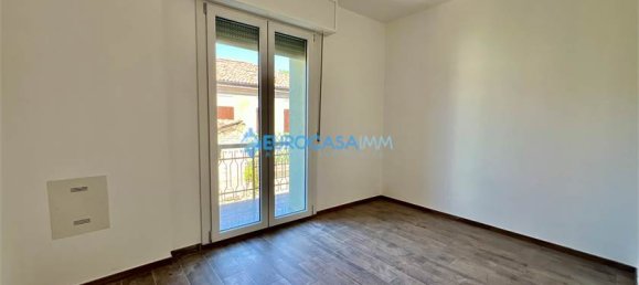4 bedrooms House in Carpi, Italy No. 61137 21