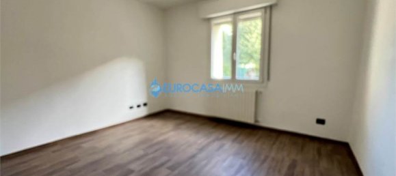 4 bedrooms House in Carpi, Italy No. 61137 8