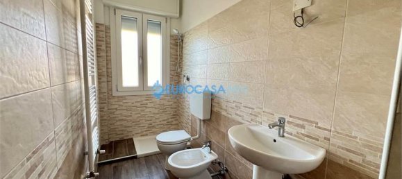 4 bedrooms House in Carpi, Italy No. 61137 11