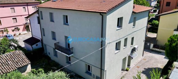 4 bedrooms House in Carpi, Italy No. 61137 4