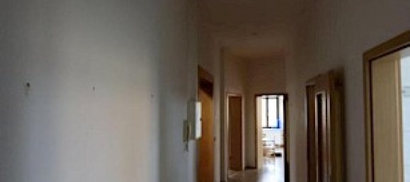 Здание с 20 комнатами в Plauen, Германия № 78901 19