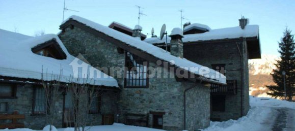 4غرفة شقة في Antey Saint Andre, Italy رقم 340000 2