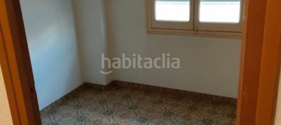 Apartamento de 3 dormitorios en Alicante, Spain No. 117407 2