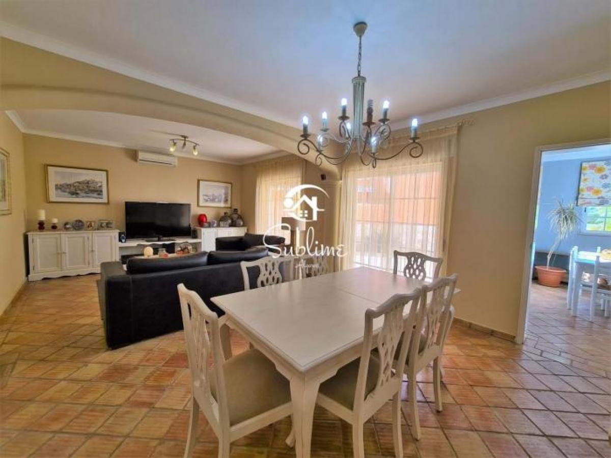 Villa de 3 dormitorios en Lagos, Portugal No. 6490