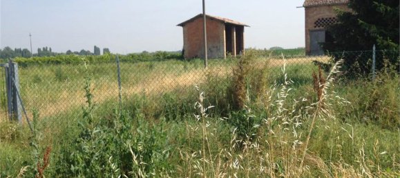 7 rooms House in San Prospero, Italy No. 114814 12