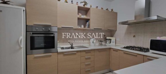 3 bedrooms Apartment in San Gwann, Malta No. 10983 4