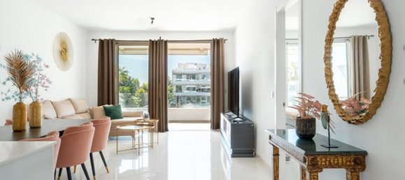 2 chambres Appartement à Estepona, Spain No. 230818 3