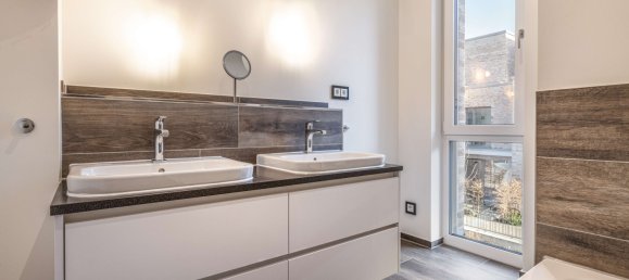 Квартира с 3 спальнями в Альтона, Германия № 323040 10