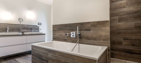 Квартира с 3 спальнями в Альтона, Германия № 323040 9