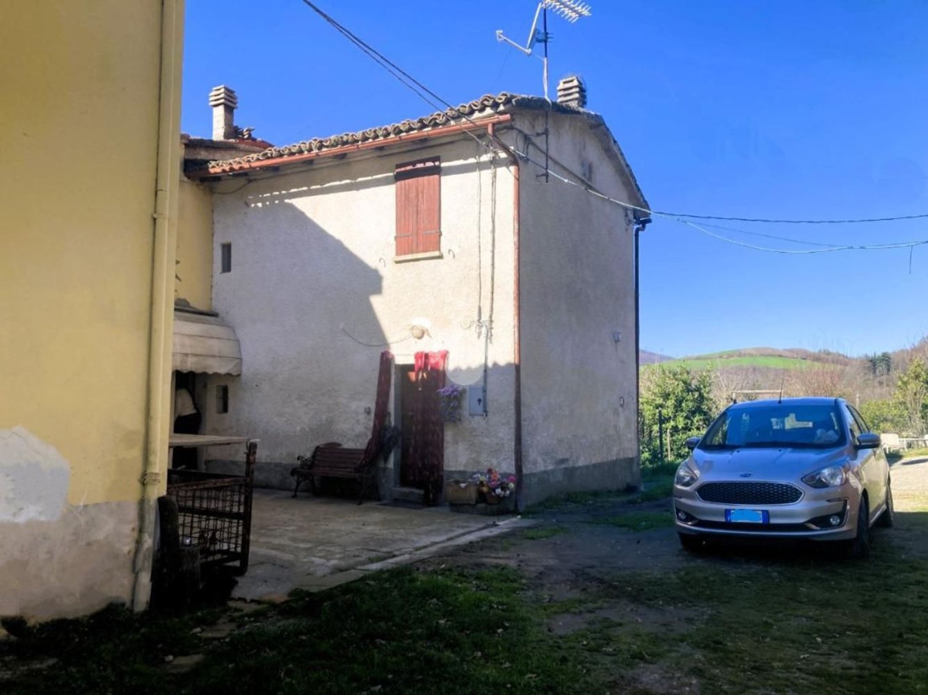 4-Zimmer Haus in Varano de' Melegari, Italy, Nr. 54754