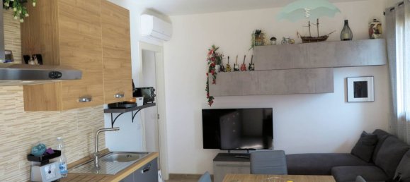 3 rooms Apartment in Roccastrada, Italy No. 144733 7