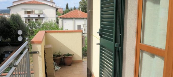 3 rooms Apartment in Roccastrada, Italy No. 144733 10