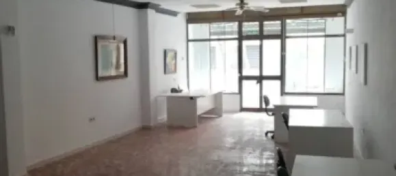 90m² Commercial property in Fuengirola, Spain No. 140380 2