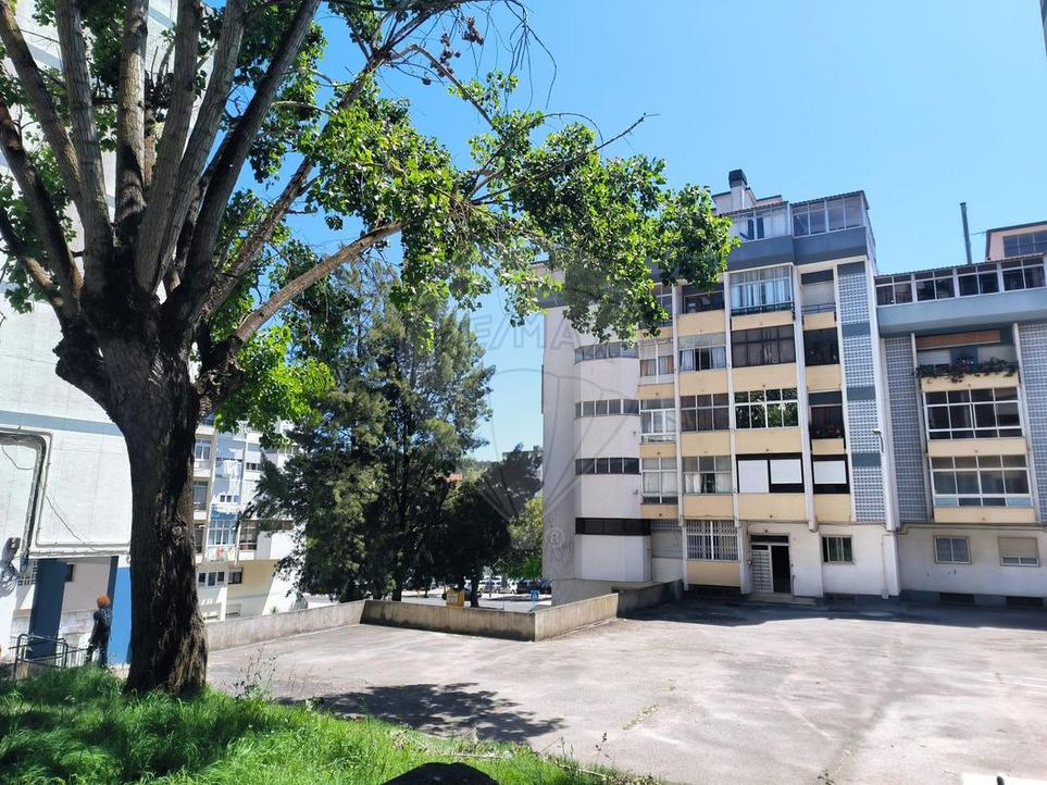 2 Schlafzimmer Wohnung in Rio de Mouro, Portugal, Nr. 300260