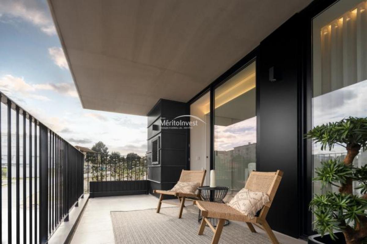 3 bedrooms Apartment in Porto, Portugal No. 2762