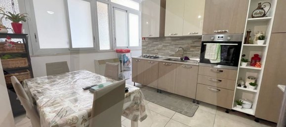 3 rooms Apartment in Bari, Italy No. 20540 59