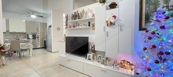 3 rooms Apartment in Bari, Italy No. 20540 83