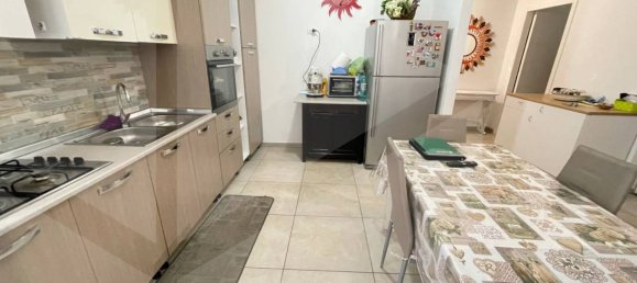 3 rooms Apartment in Bari, Italy No. 20540 80