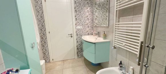 3 rooms Apartment in Bari, Italy No. 20540 70