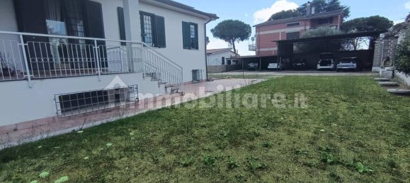 3 Schlafzimmer Wohnung in Anguillara Sabazia, Italy, Nr. 320161 2