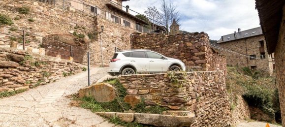 3 bedrooms House in Huesca, Spain No. 64442 7