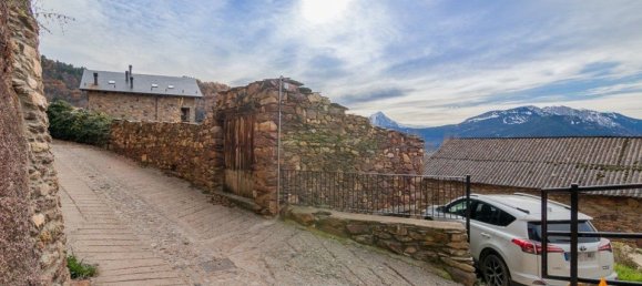 3 bedrooms House in Huesca, Spain No. 64442 8