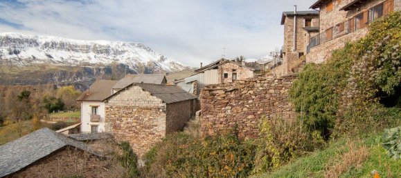 3 bedrooms House in Huesca, Spain No. 64442 11