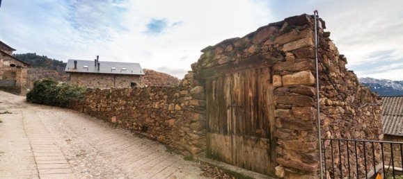 3 bedrooms House in Huesca, Spain No. 64442 4