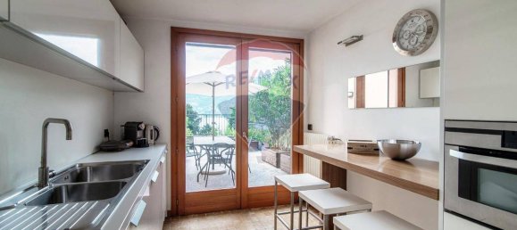 6 bedrooms Duplex in Blevio, Italy No. 109226 9