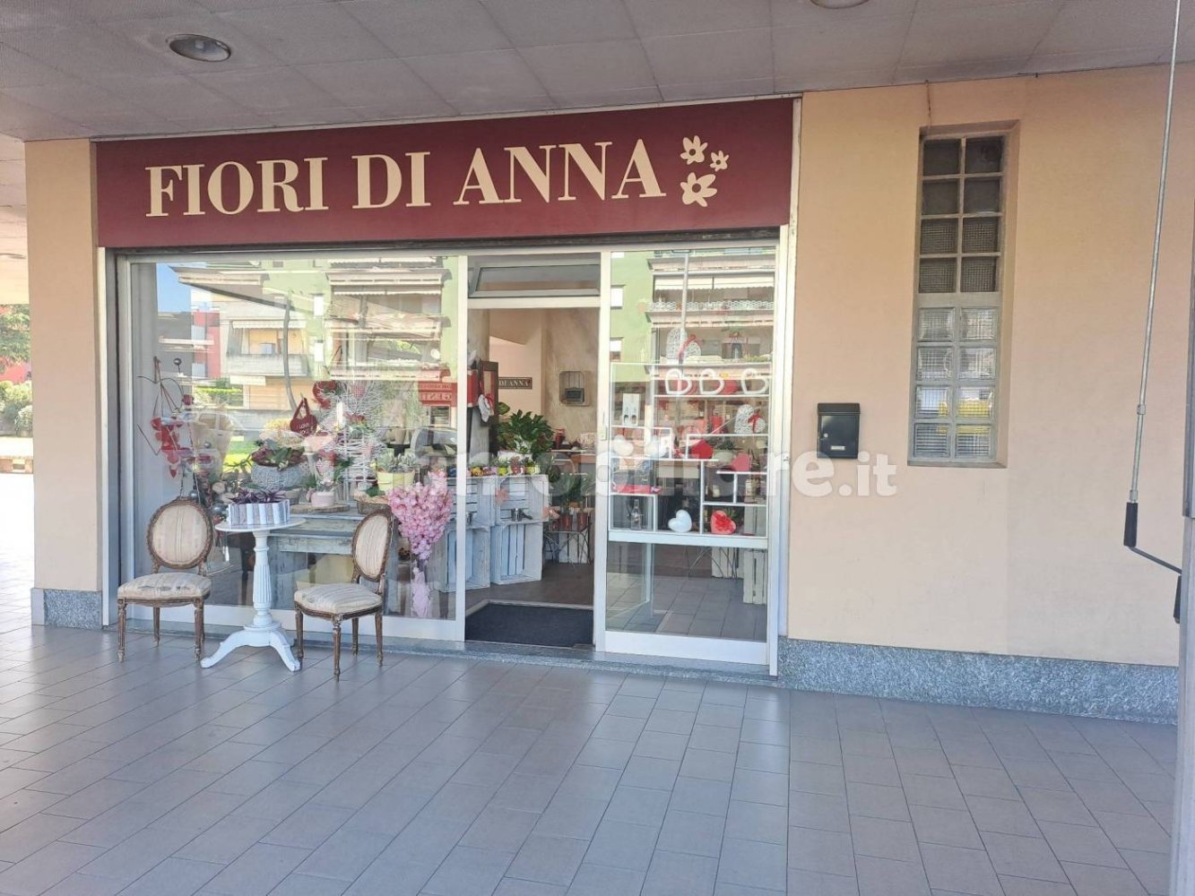 1-salle Propriété commerciale à Stezzano, Italy No. 302211