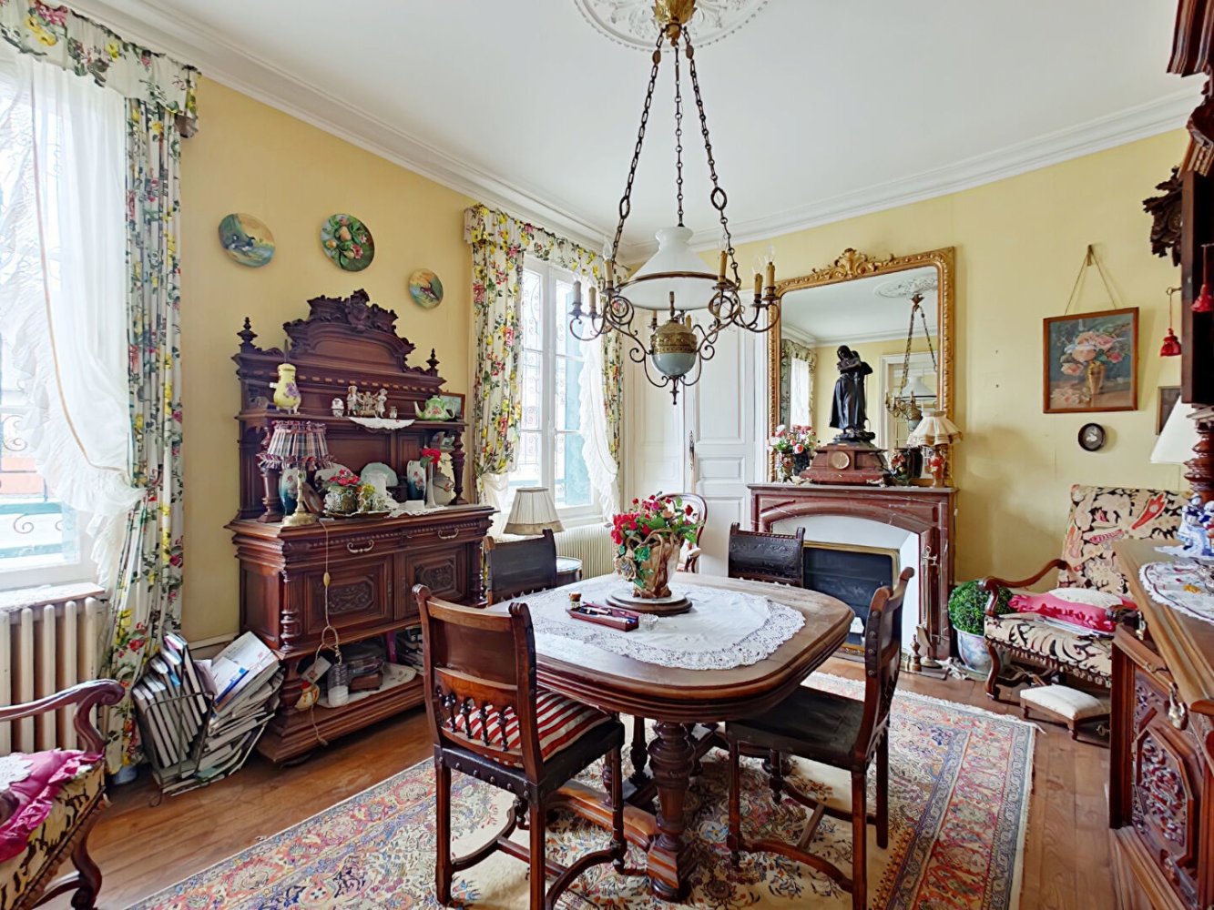 Casa de 4 dormitorios en Manthelan, France No. 222714