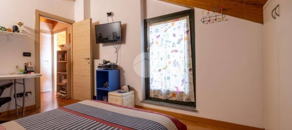 4 Schlafzimmer Wohnung in Chieri, Italy, Nr. 210428 21