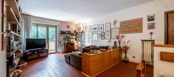 3 bedrooms Apartment in Parma, Italy No. 329380 10