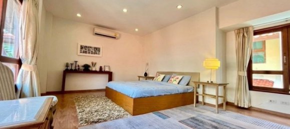 4 bedrooms House in Pattaya, Thailand No. 61453 8