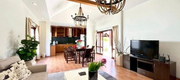 4 bedrooms House in Pattaya, Thailand No. 61453 4