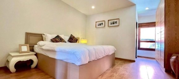 4 bedrooms House in Pattaya, Thailand No. 61453 12