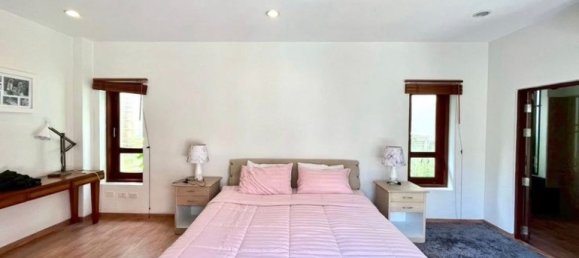 4 bedrooms House in Pattaya, Thailand No. 61453 16