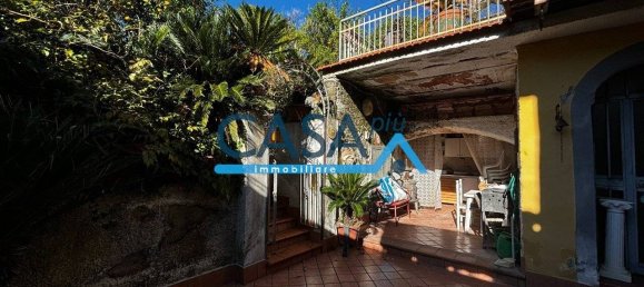 3 bedrooms House in Camigliano, Italy No. 228030 12