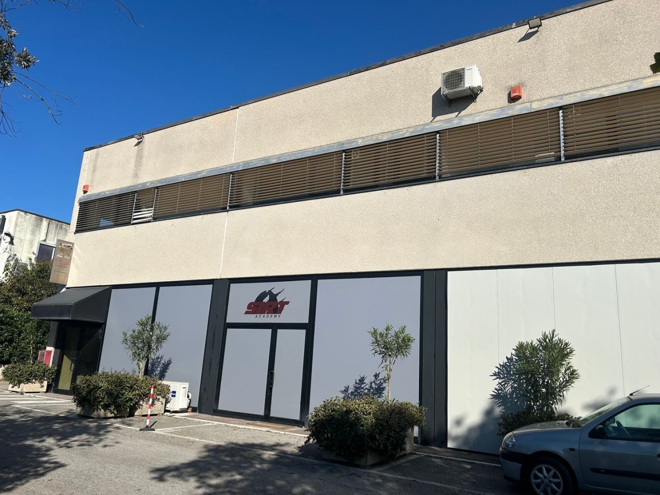 450m² Office in Perugia, Italy No. 171765