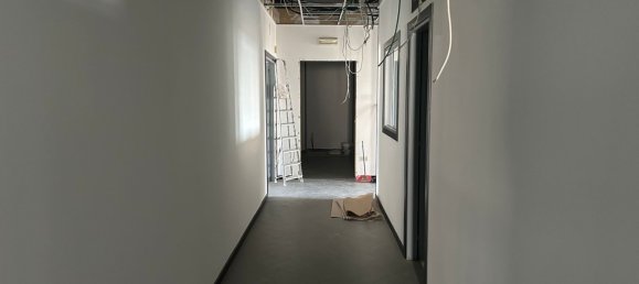 450m² Office in Perugia, Italy No. 171765 14