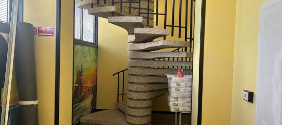 450m² Office in Perugia, Italy No. 171765 4