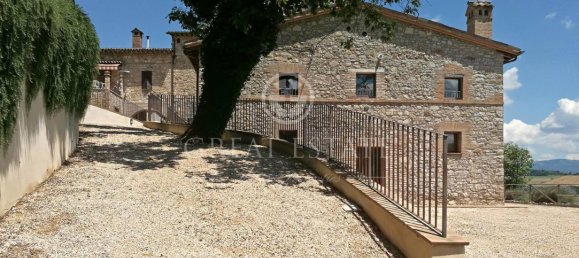 14 bedrooms House in Monte Castello di Vibio, Italy No. 138197 5