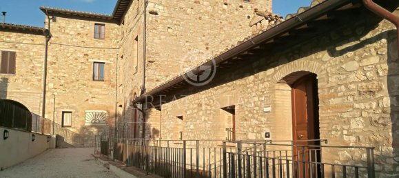 14 bedrooms House in Monte Castello di Vibio, Italy No. 138197 6