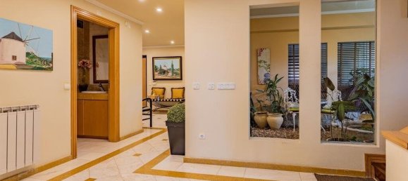 5 bedrooms Villa in Palmela, Portugal No. 245165 9