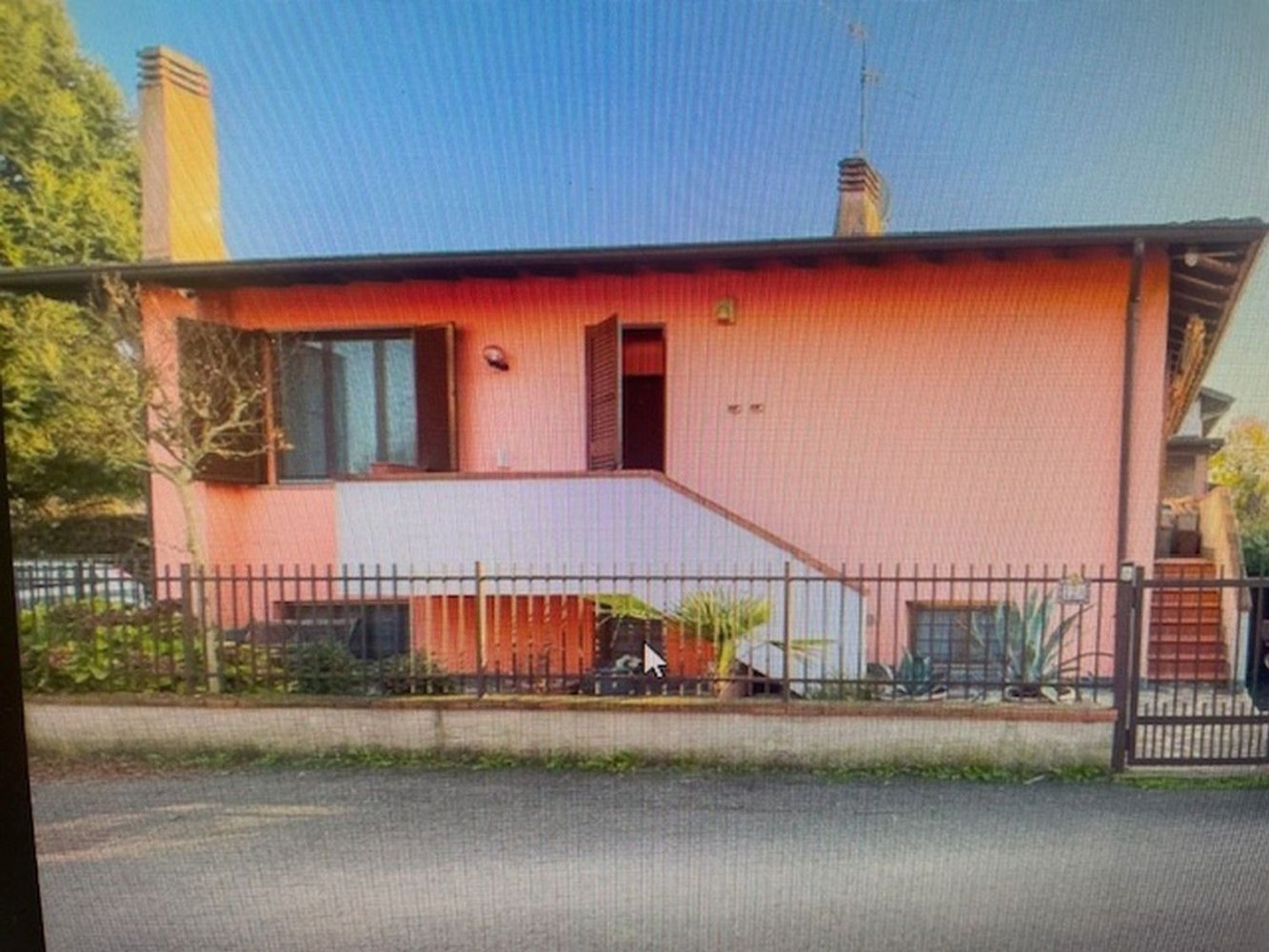 Villa T4 em Colturano, Italy N.º 394630