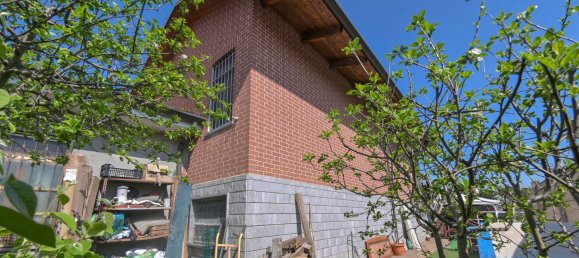 4 bedrooms House in Candiolo, Italy No. 380316 14