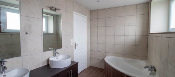 4 Schlafzimmer Haus in Givraines, France, Nr. 73042 15