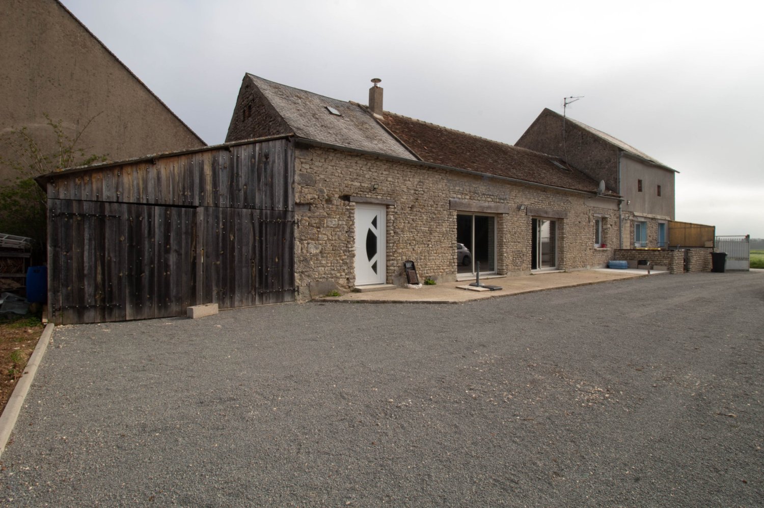 4 Schlafzimmer Haus in Givraines, France, Nr. 73042