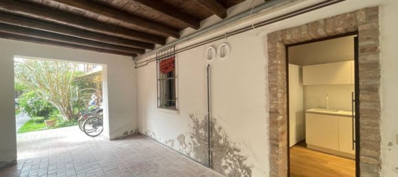 Studio in Ferrara, Italy No. 293227 24