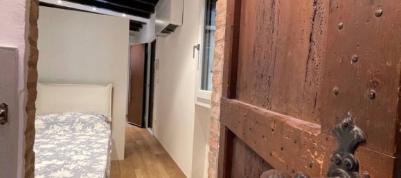 Studio in Ferrara, Italy No. 293227 17